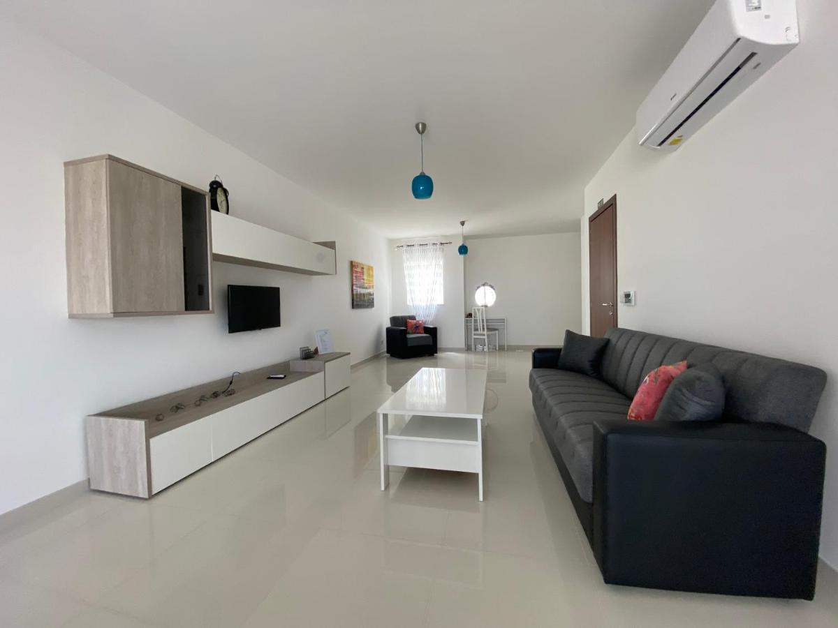 Sunshine Apartments Mellieha - Modern Three Bedroom Apartment - Apt No 2 Екстер'єр фото